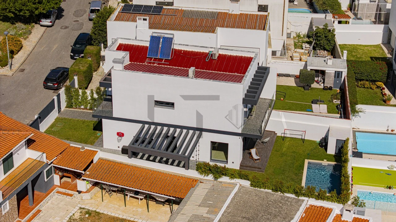 Moradia T3 para Venda em Alcabideche Foto 7