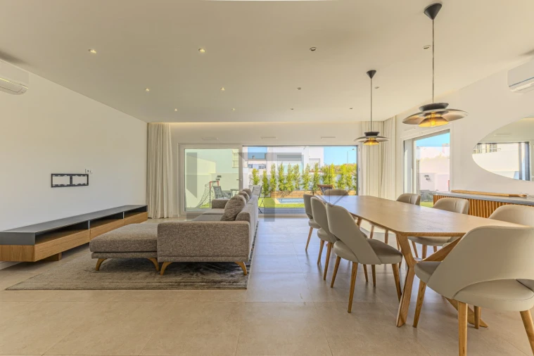 Moradia T3 para Venda em Alcabideche Foto 9