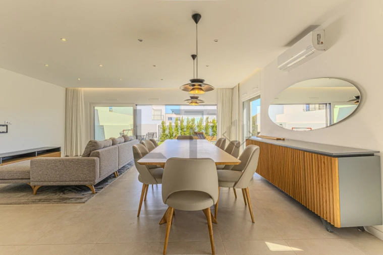 Moradia T3 para Venda em Alcabideche Foto 11