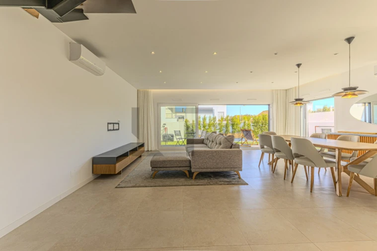 Moradia T3 para Venda em Alcabideche Foto 13