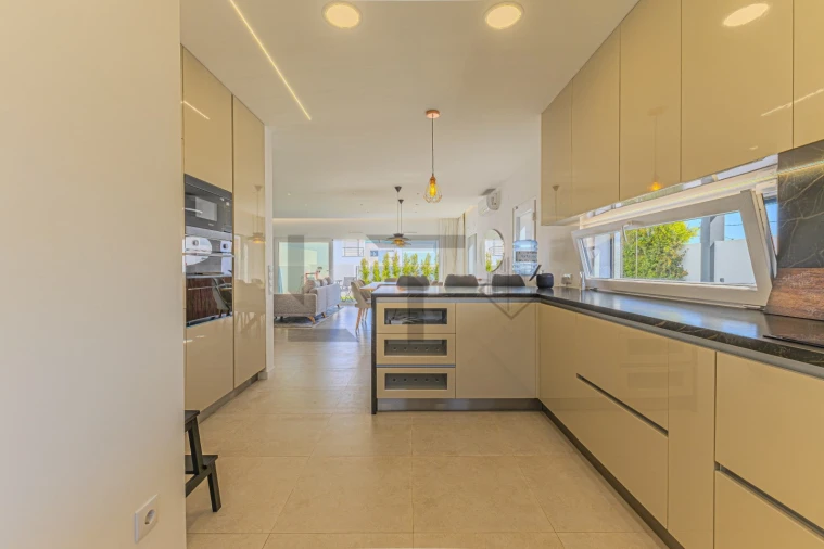 Moradia T3 para Venda em Alcabideche Foto 22