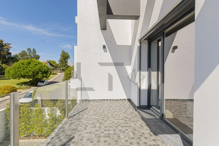 Moradia T3 para Venda em Alcabideche Foto 45