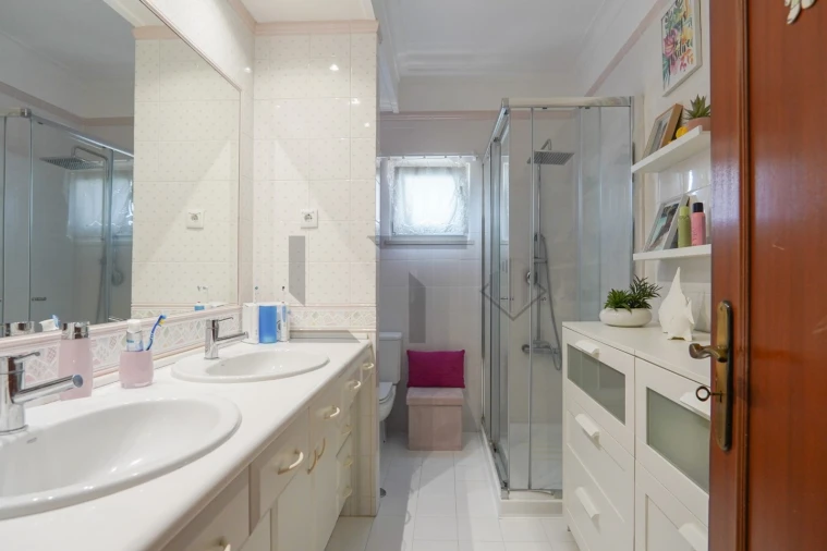 Moradia T5 para Venda em Palmela Foto 67