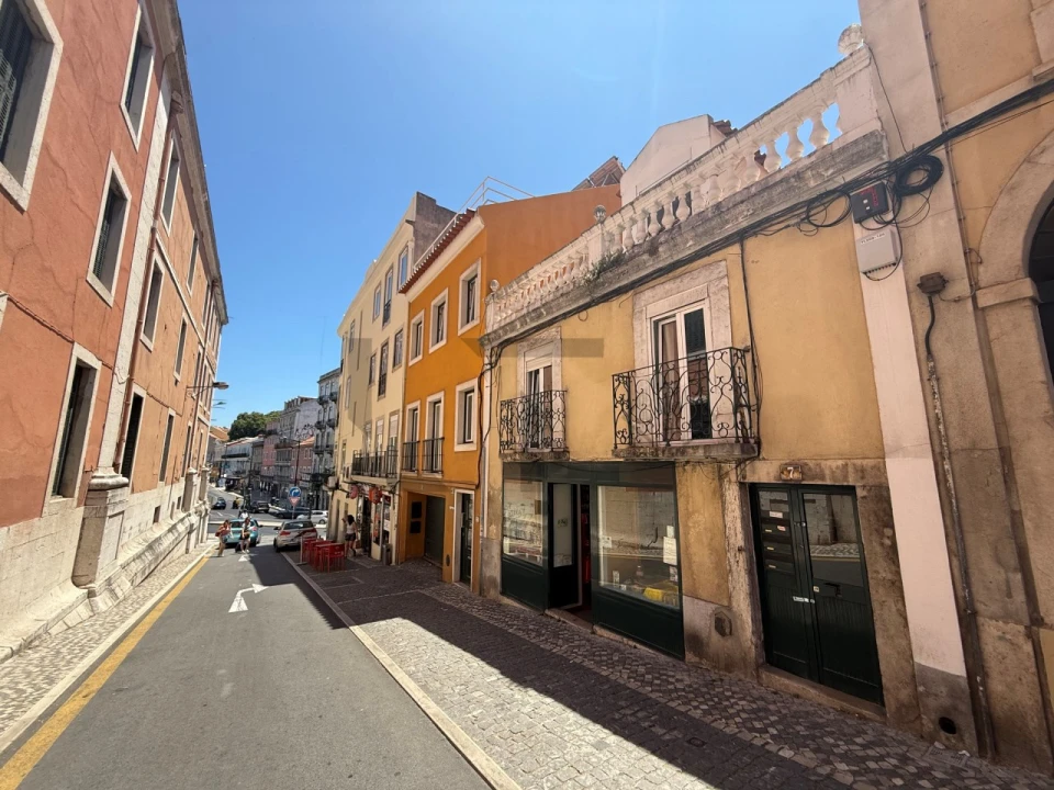 Moradia para Venda em Campo de Ourique Foto 2