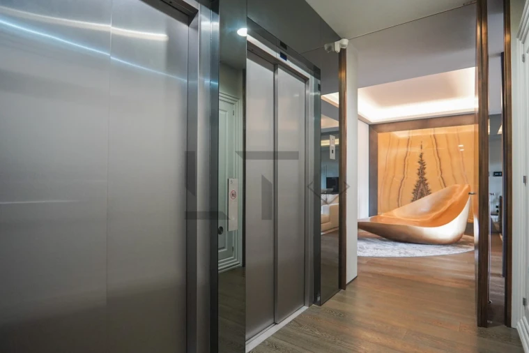 Apartamento T3 para Arrendamento em Santo António Foto 3