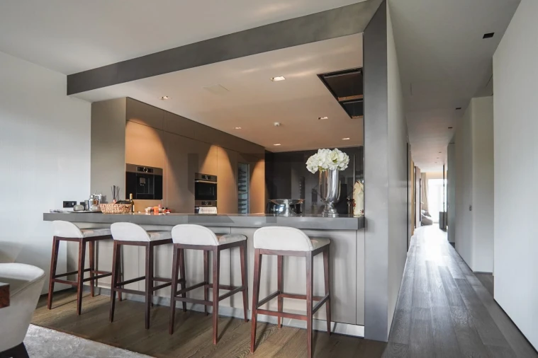 Apartamento T3 para Arrendamento em Santo António Foto 18