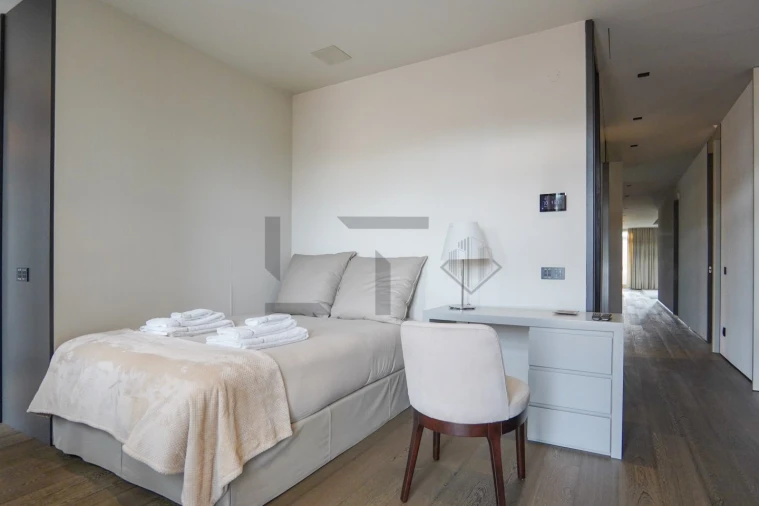 Apartamento T3 para Arrendamento em Santo António Foto 48