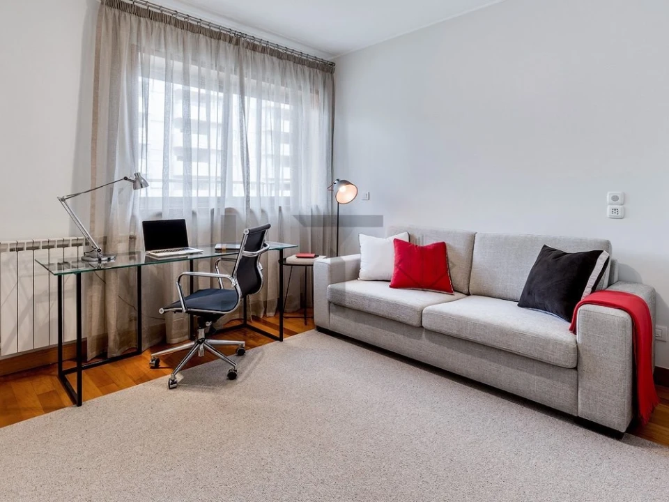 Apartamento T3 para Venda em Lumiar Foto 23