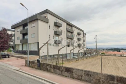 Apartamento T3 para Venda em Delães