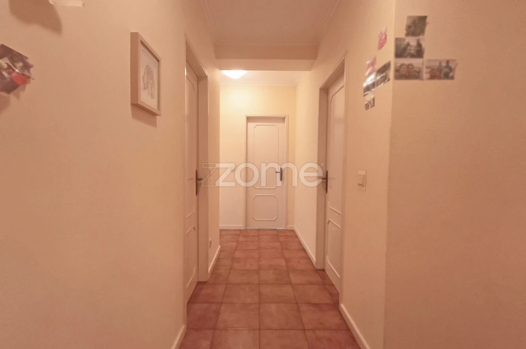 Apartamento T3 para Venda em Delães Foto 8