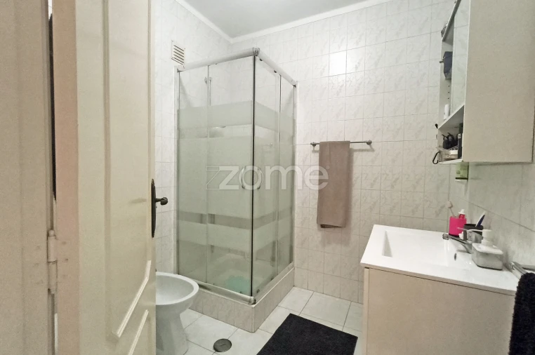 Apartamento T3 para Venda em Delães Foto 9