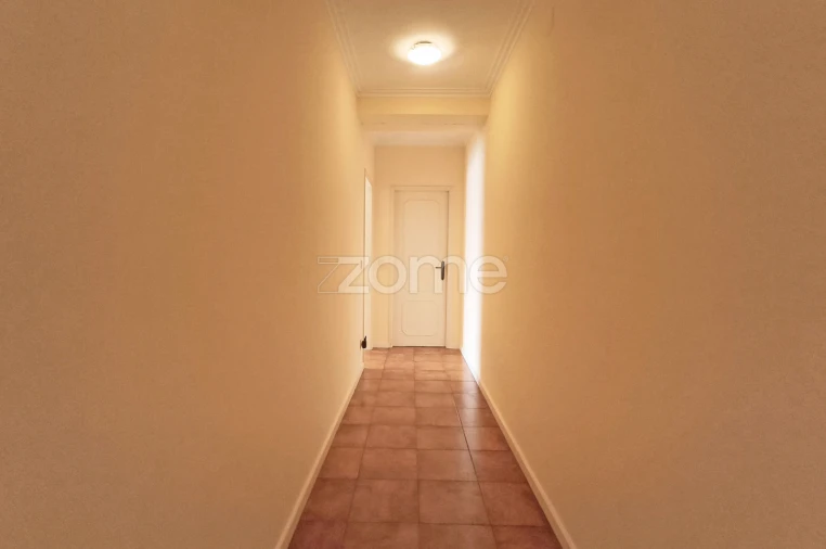 Apartamento T3 para Venda em Delães Foto 12