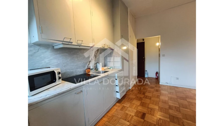 Apartamento para Venda em Lordelo do Ouro e Massarelos Foto 2