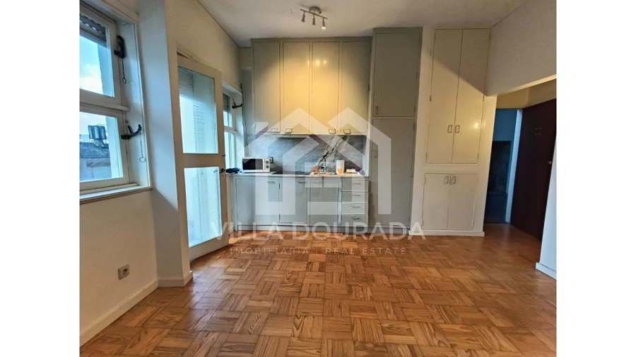 Apartamento para Venda em Lordelo do Ouro e Massarelos Foto 5