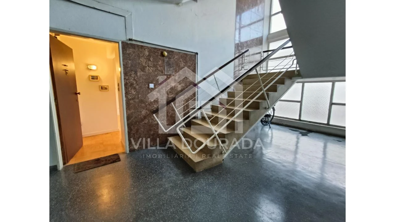 Apartamento para Venda em Lordelo do Ouro e Massarelos Foto 13