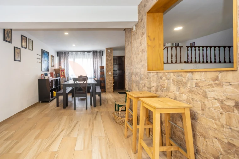 Moradia T3 para Venda em Sado Foto 23