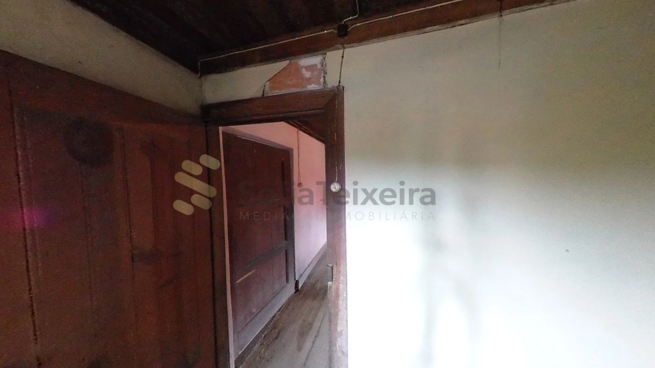 Moradia T3 para Venda em Perozelo Foto 32