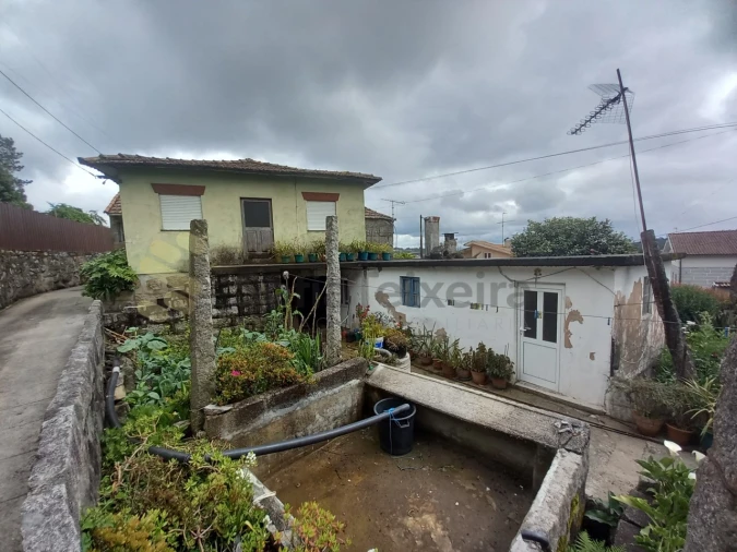 Moradia T3 para Venda em Perozelo Foto 3