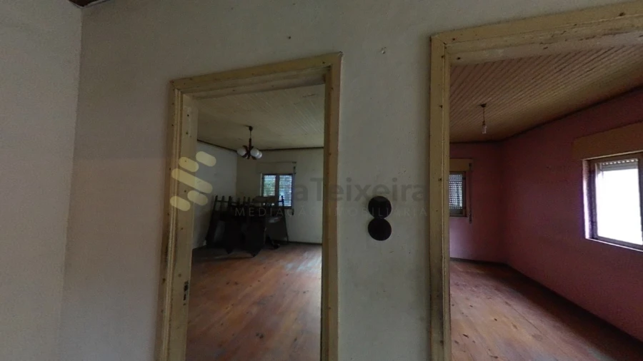 Moradia T3 para Venda em Perozelo Foto 49