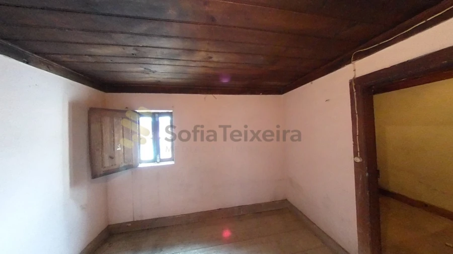 Moradia T3 para Venda em Perozelo Foto 23