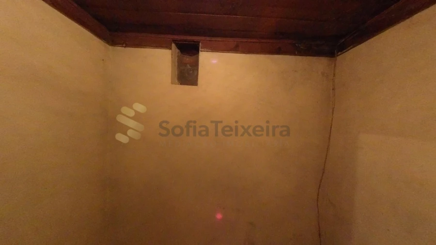 Moradia T3 para Venda em Perozelo Foto 33