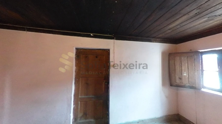 Moradia T3 para Venda em Perozelo Foto 22