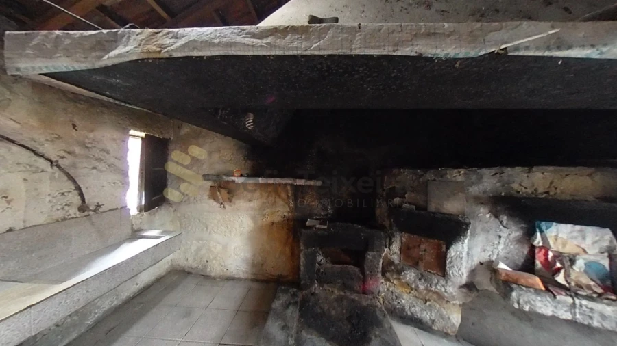 Moradia T3 para Venda em Perozelo Foto 44