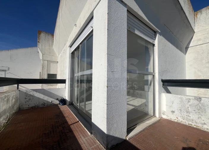 Apartamento T2 para Venda em Benavente Foto 11