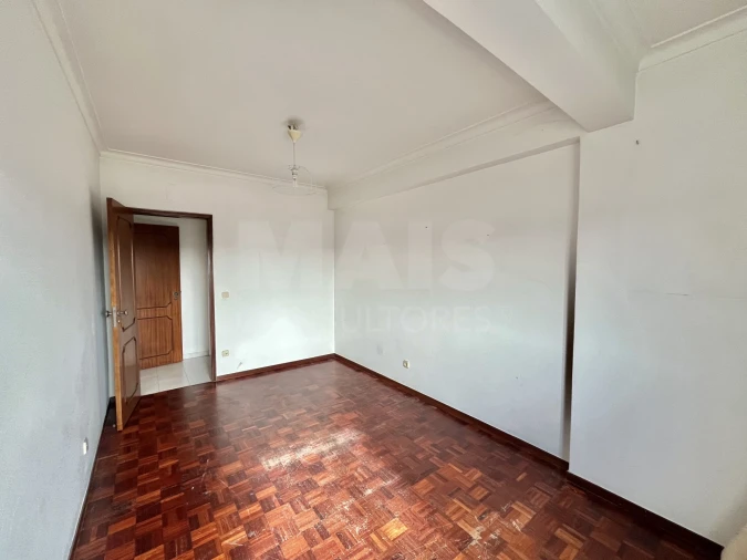 Apartamento T2 para Venda em Benavente Foto 7