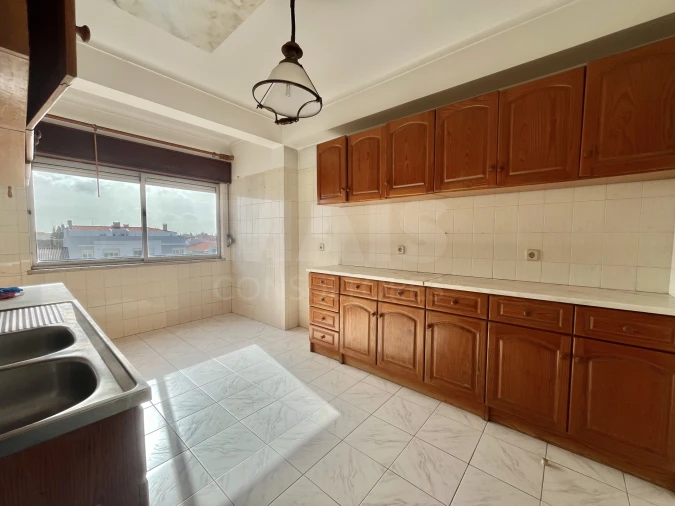 Apartamento T2 para Venda em Benavente Foto 5