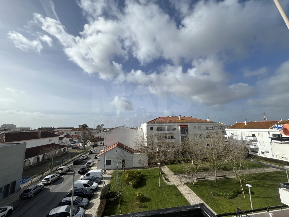 Apartamento T2 para Venda em Benavente Foto 10