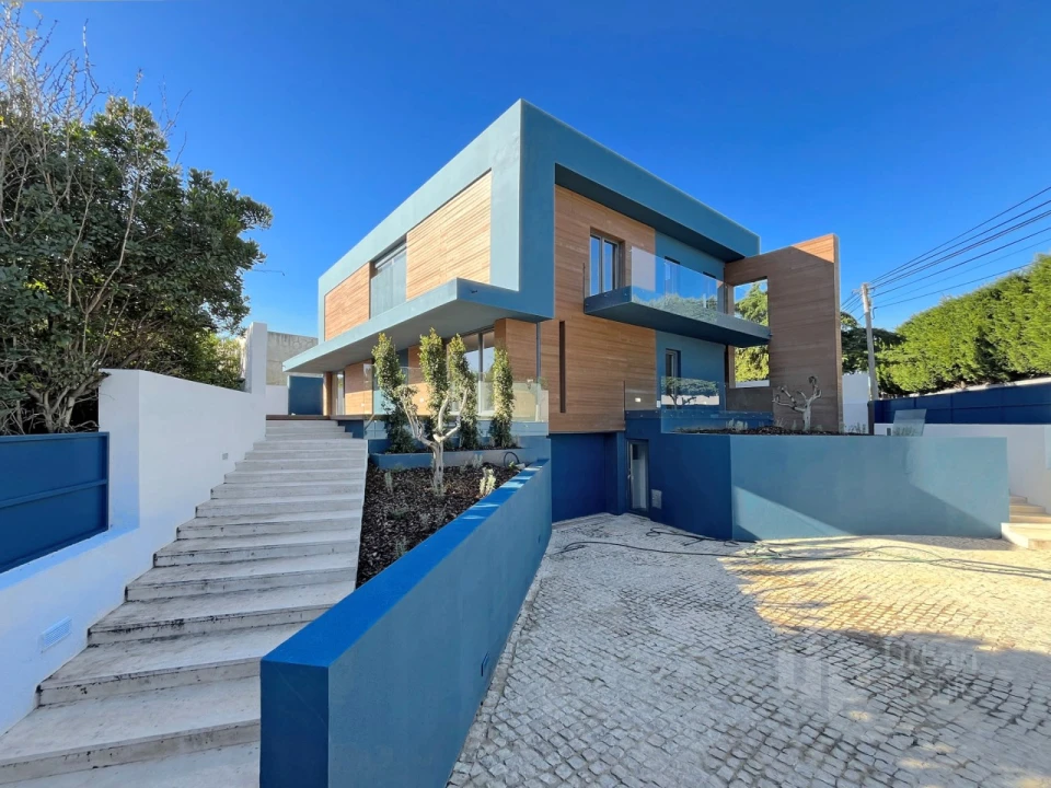 Moradia T5 para Venda em Cascais e Estoril Foto 1