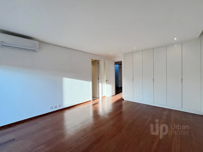 Moradia T5 para Venda em Cascais e Estoril Foto 29