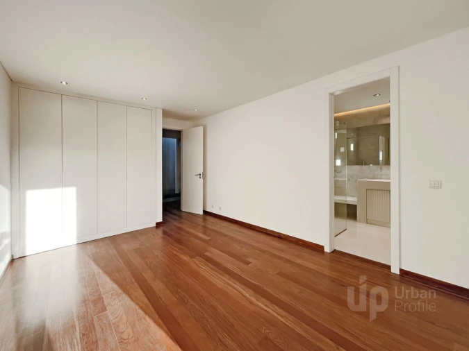 Moradia T5 para Venda em Cascais e Estoril Foto 31