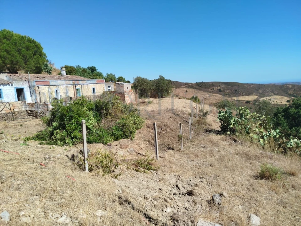 Terreno Misto para Venda em Santa Catarina da Fonte do Bispo Foto 14