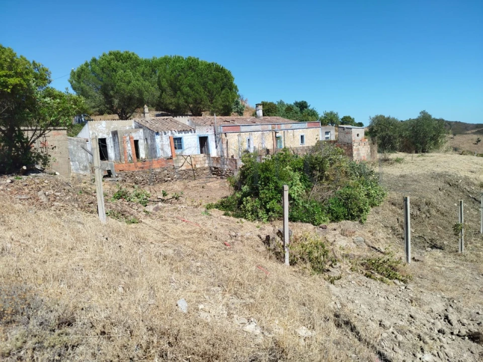 Terreno Misto para Venda em Santa Catarina da Fonte do Bispo Foto 23