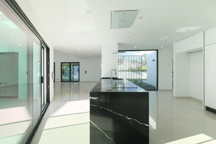 Moradia T4 para Venda em Corroios Foto 21