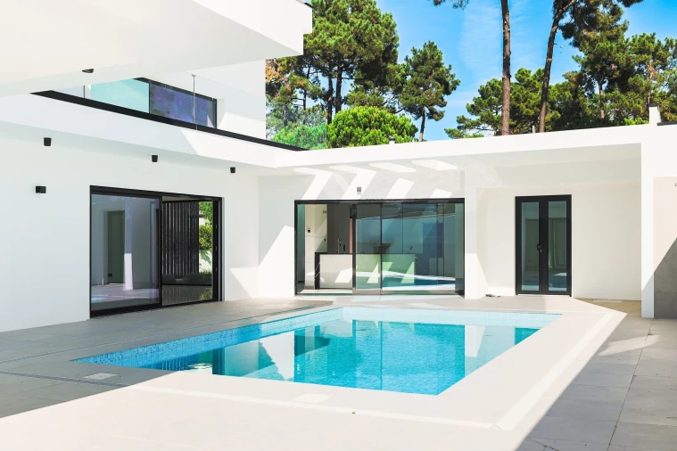 Moradia T4 para Venda em Corroios Foto 3