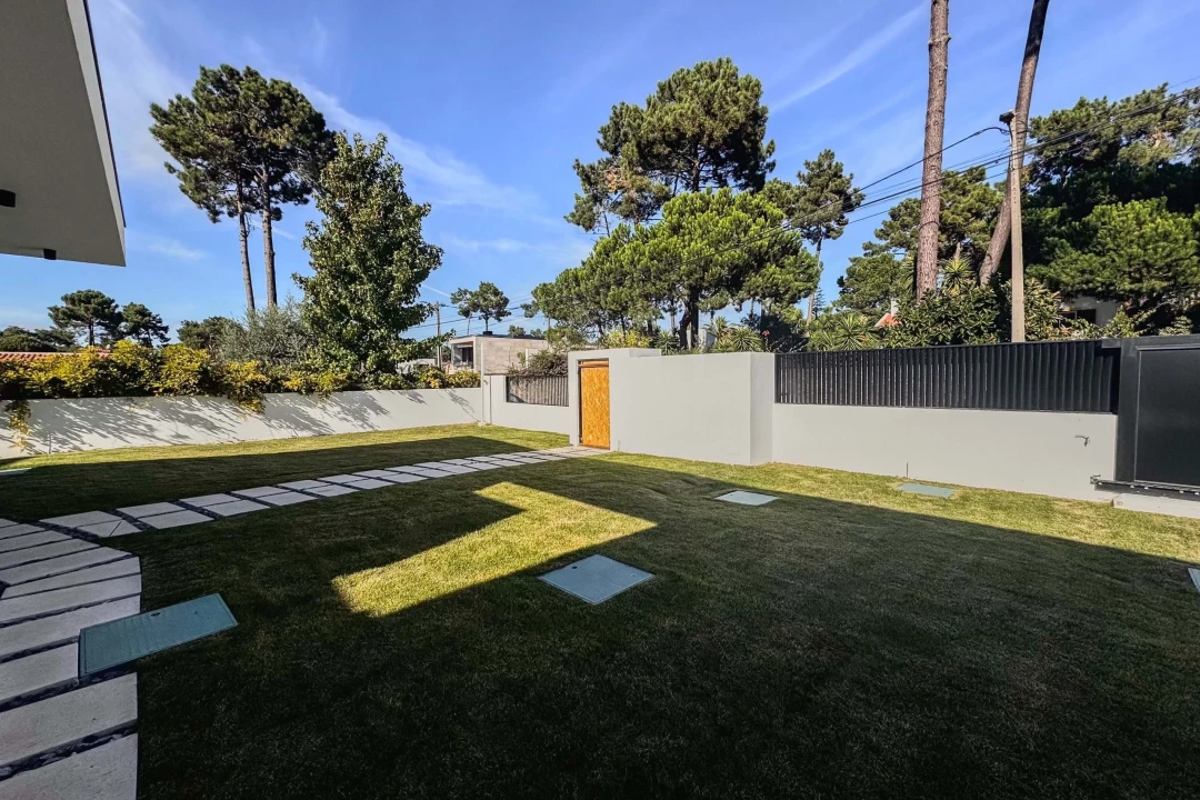 Moradia T4 para Venda em Corroios Foto 25