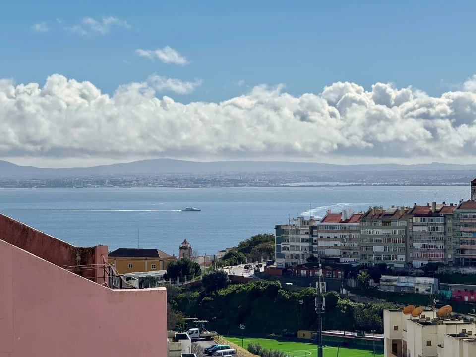 Apartamento T2 para Venda em Penha de França Foto 3