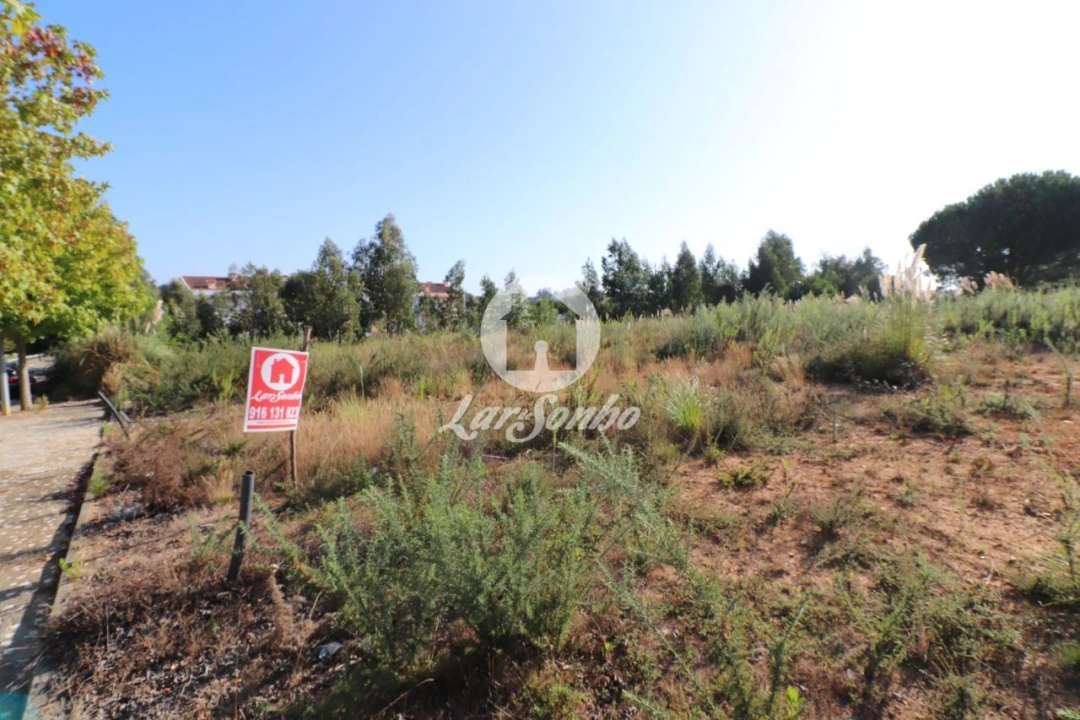 Terreno para Venda em Anta e Guetim Foto 1