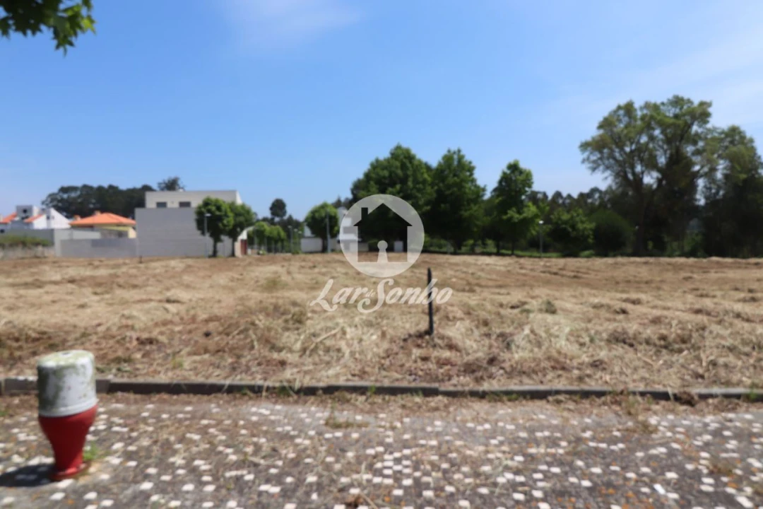 Terreno para Venda em Anta e Guetim Foto 4
