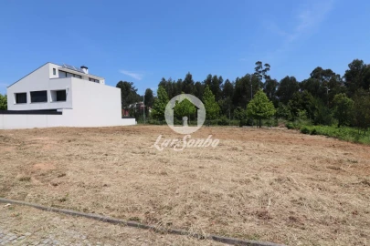 Terreno para Venda em Anta e Guetim