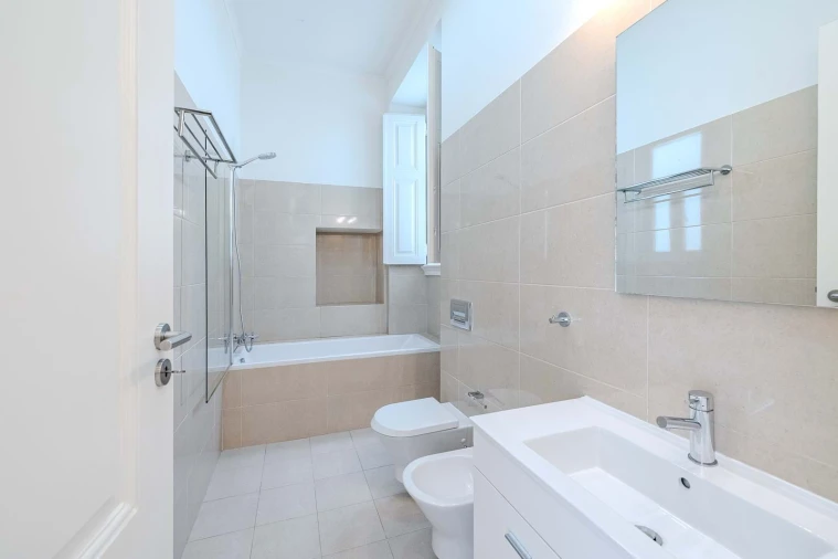 Apartamento T2 para Venda em Santo António Foto 23