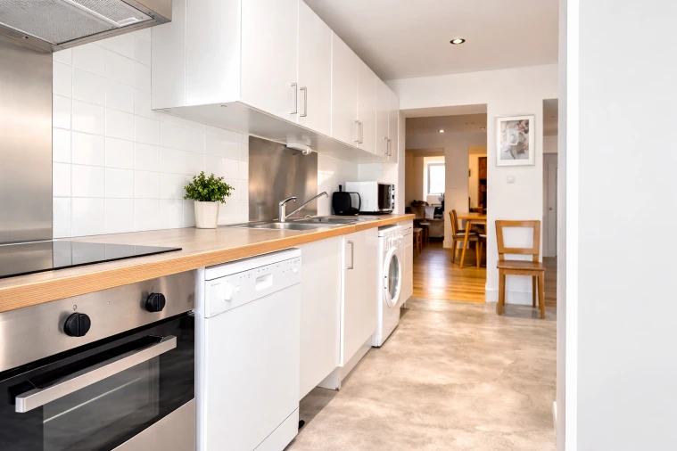 Apartamento T4 para Venda em Santo António Foto 8