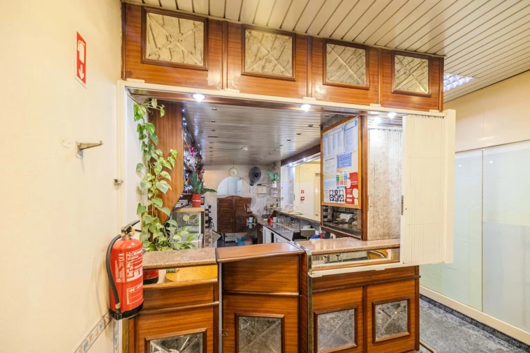 Armazém para Venda em São Domingos de Benfica Foto 18