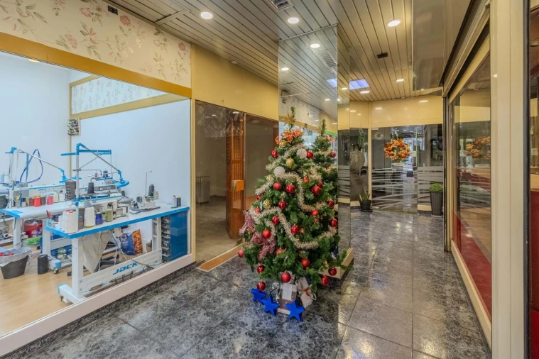 Armazém para Venda em São Domingos de Benfica Foto 11