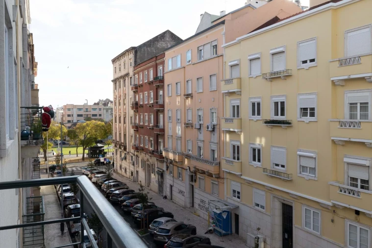 Apartamento T3 para Venda em Areeiro Foto 36