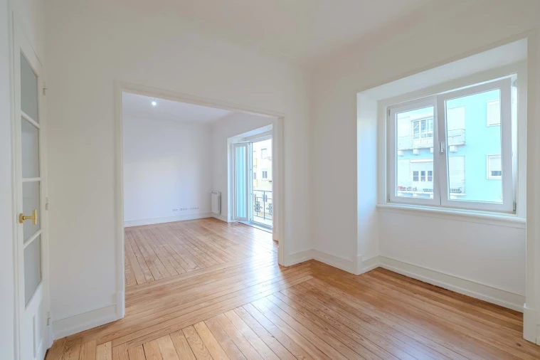 Apartamento T3 para Venda em Areeiro Foto 2