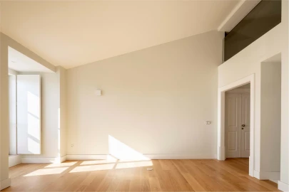 Apartamento T3 para Venda em Misericórdia